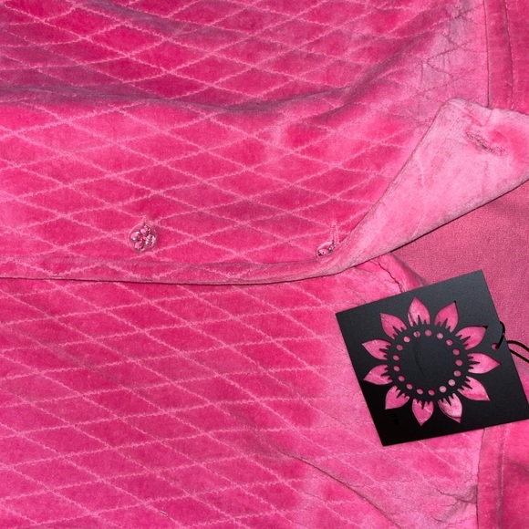 Ladies velour pink pjs by intimates size small - Picture 4 of 7